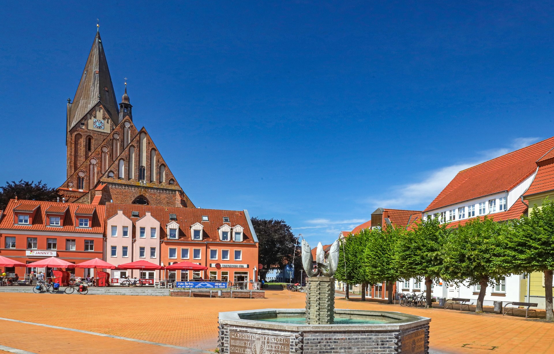 Marktplatz Barth mit St. Marien Kirche_3